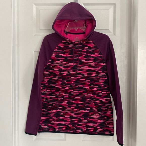 Nike Tops - Nike Hoodie Pullover Therma Fit Pink Purple Camo Active Jacket Women’s Size M